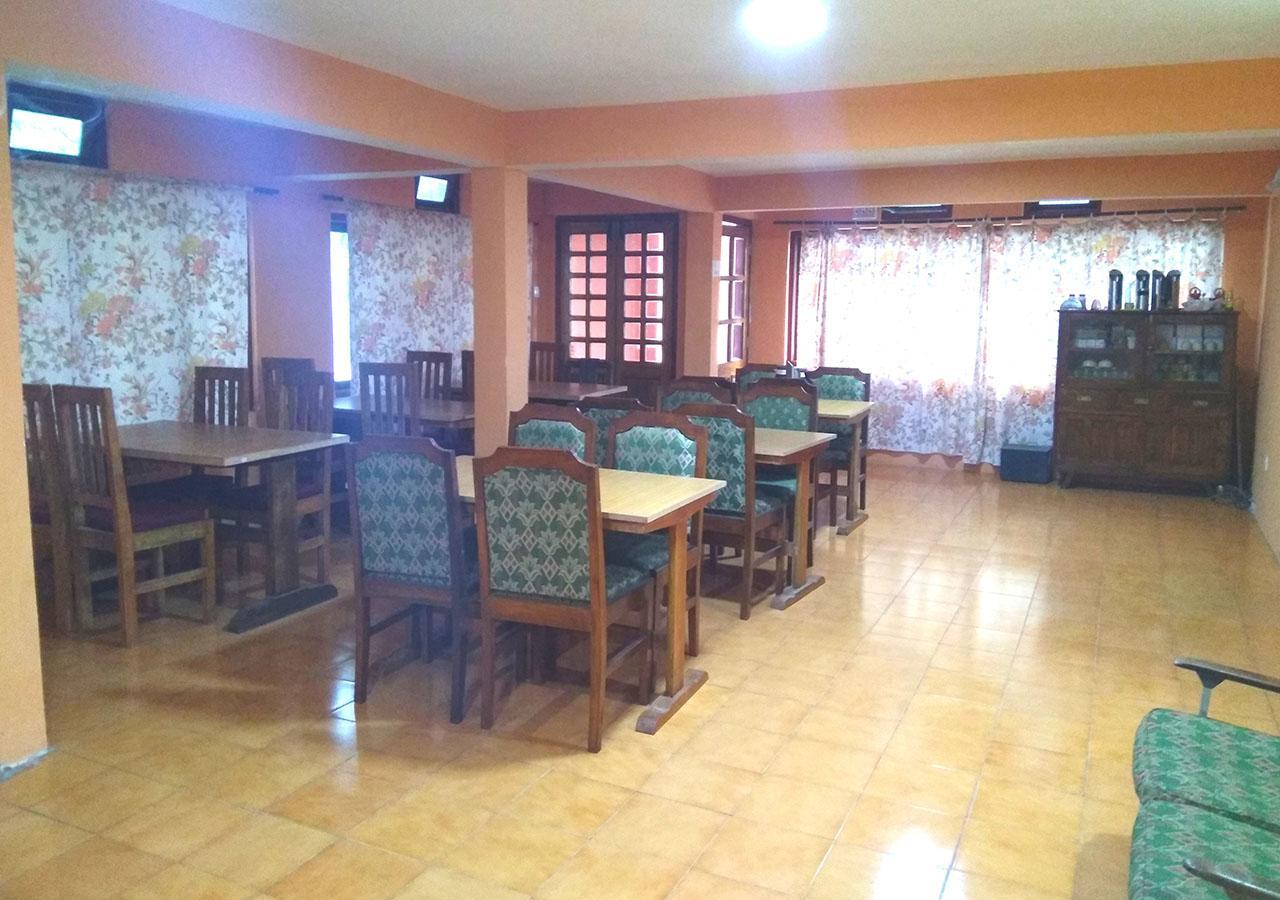 Hotel Sherpa Дарджилинг Экстерьер фото